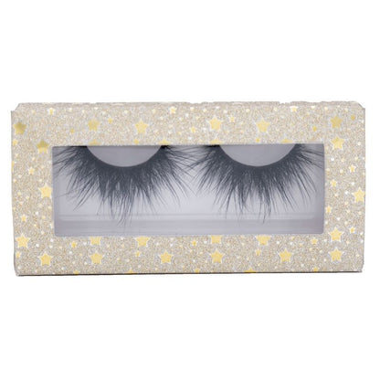 riley Cream stars lash box